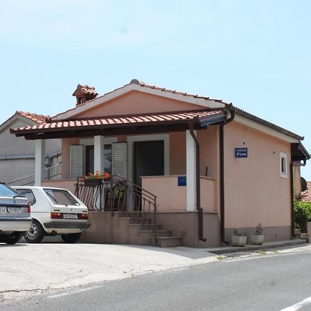 Apartments With A Parking Space Kraj, Opatija - 7794 Kraj  Exterior photo