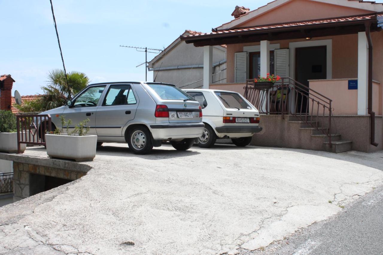 Apartments With A Parking Space Kraj, Opatija - 7794 Kraj  Exterior photo