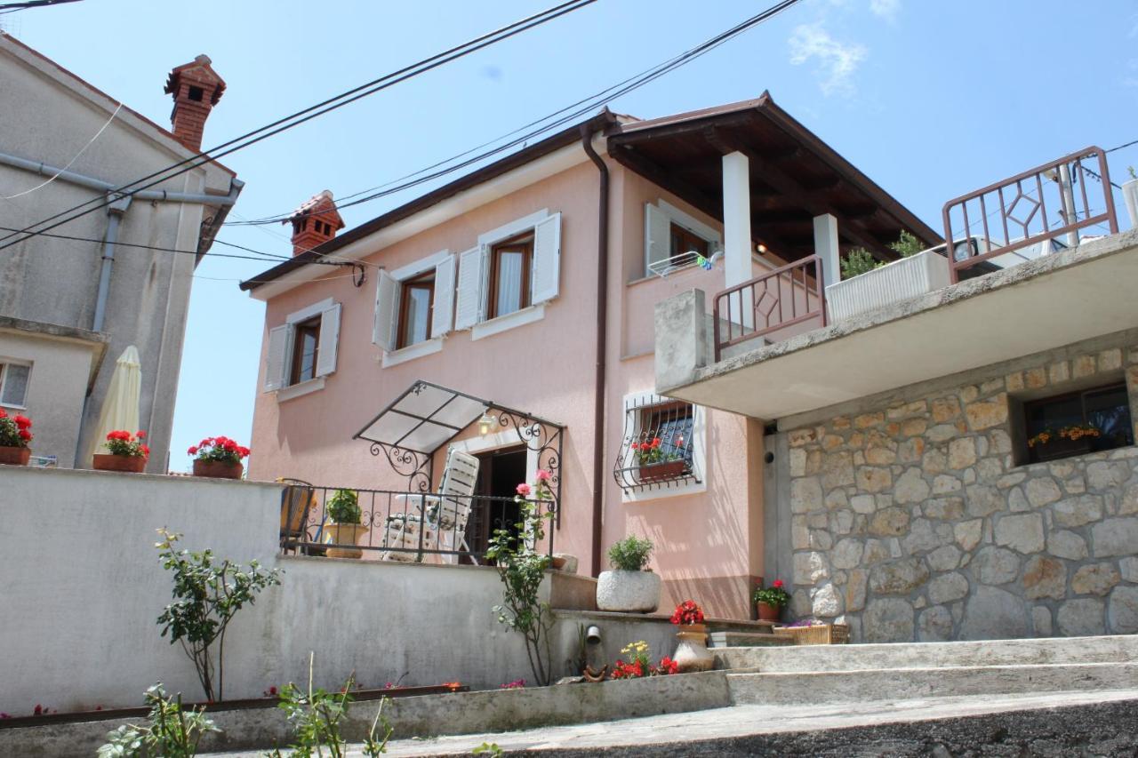 Apartments With A Parking Space Kraj, Opatija - 7794 Kraj  Exterior photo