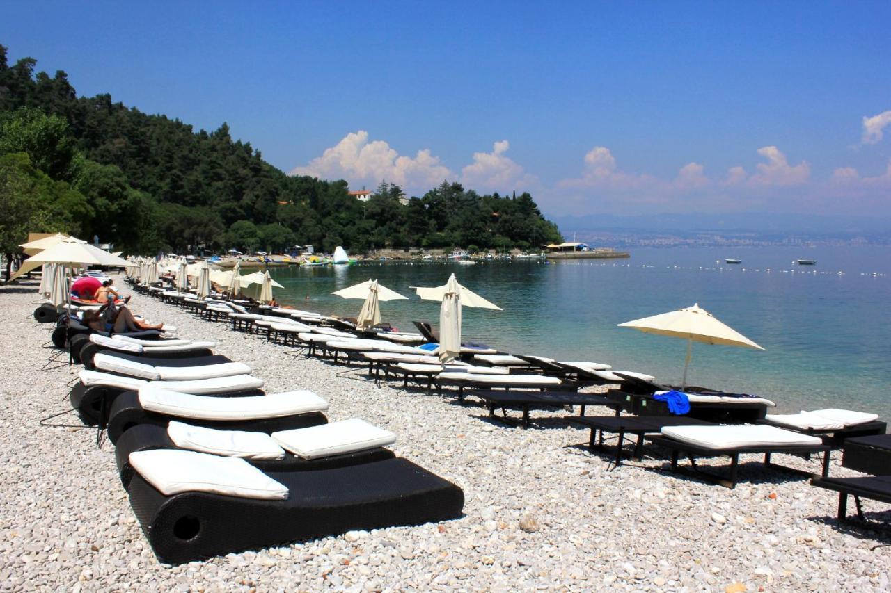 Apartments With A Parking Space Kraj, Opatija - 7794 Kraj  Exterior photo